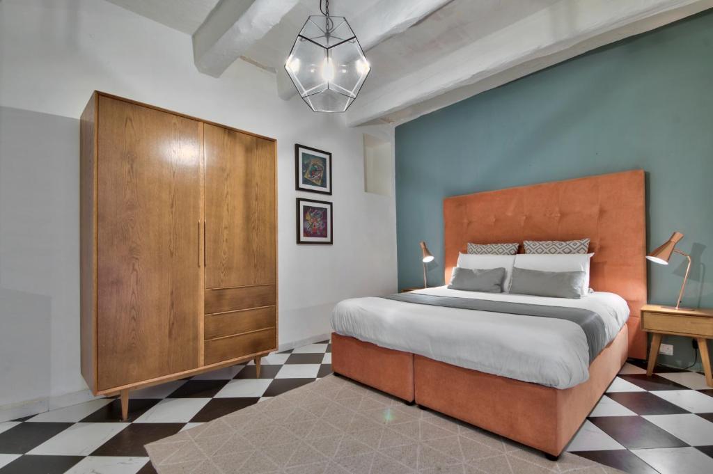 The House in Old Mint Street - Apartment - Ground Floor