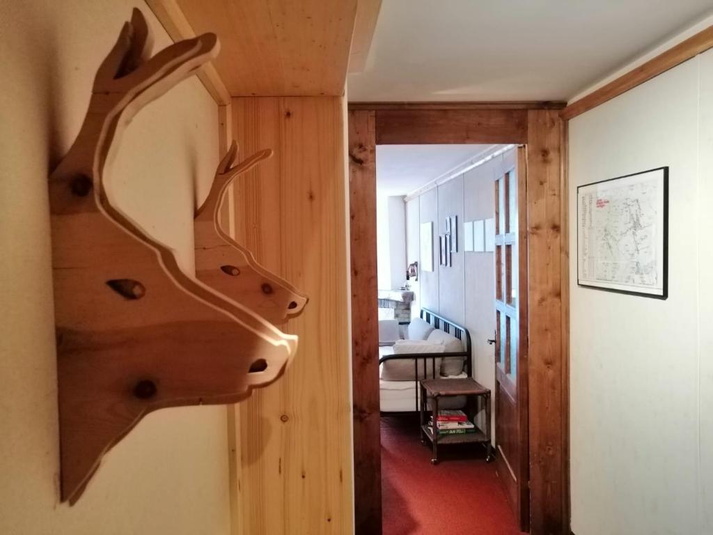 Zdjęcie z galerii obiektu DONCIO`S Ski Hike & Bike Apartment w mieście Passo del Tonale