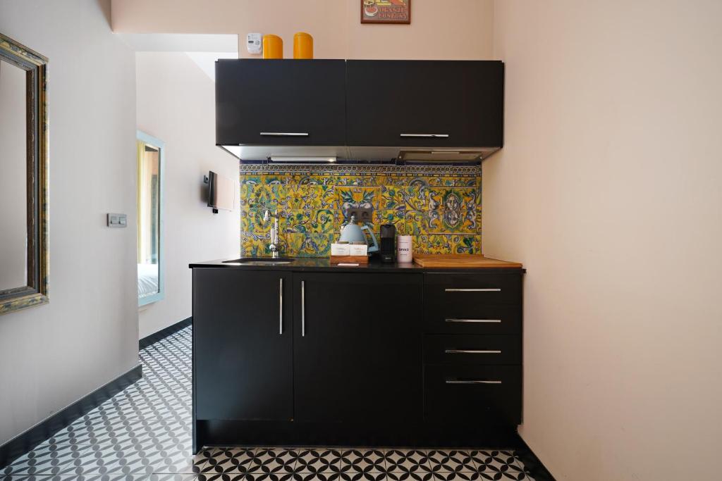 Numa Barcelona Roca - Resim 10