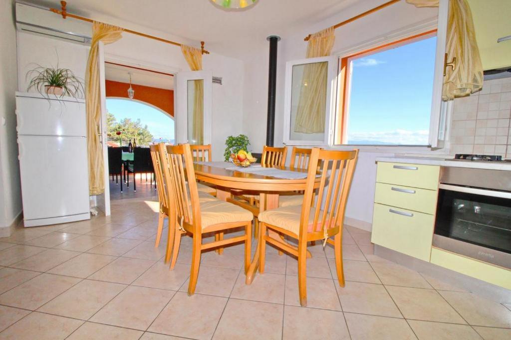 Kuchnia lub aneks kuchenny w obiekcie Apartments Sea Line