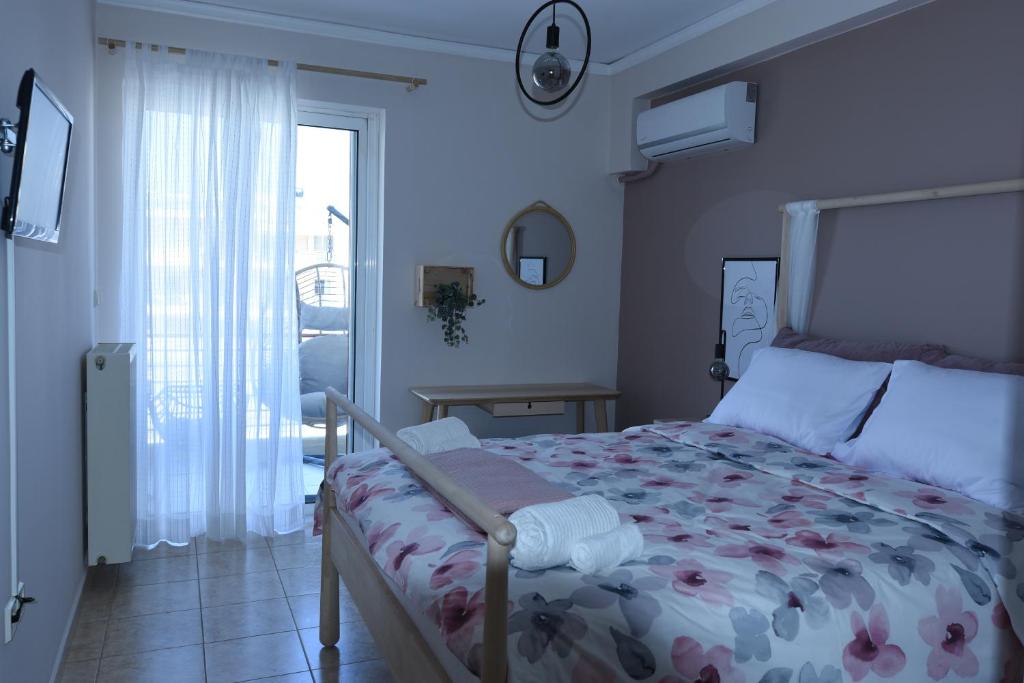 Posteľ alebo postele v izbe v ubytovaní Valia's apartment Nafplio city center