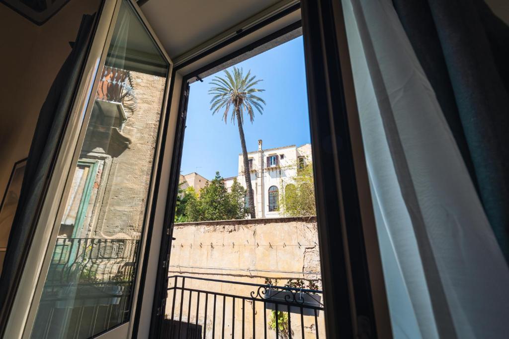 Open Sicily Residence - Central Apartments Near Quattro Canti - Resim 6