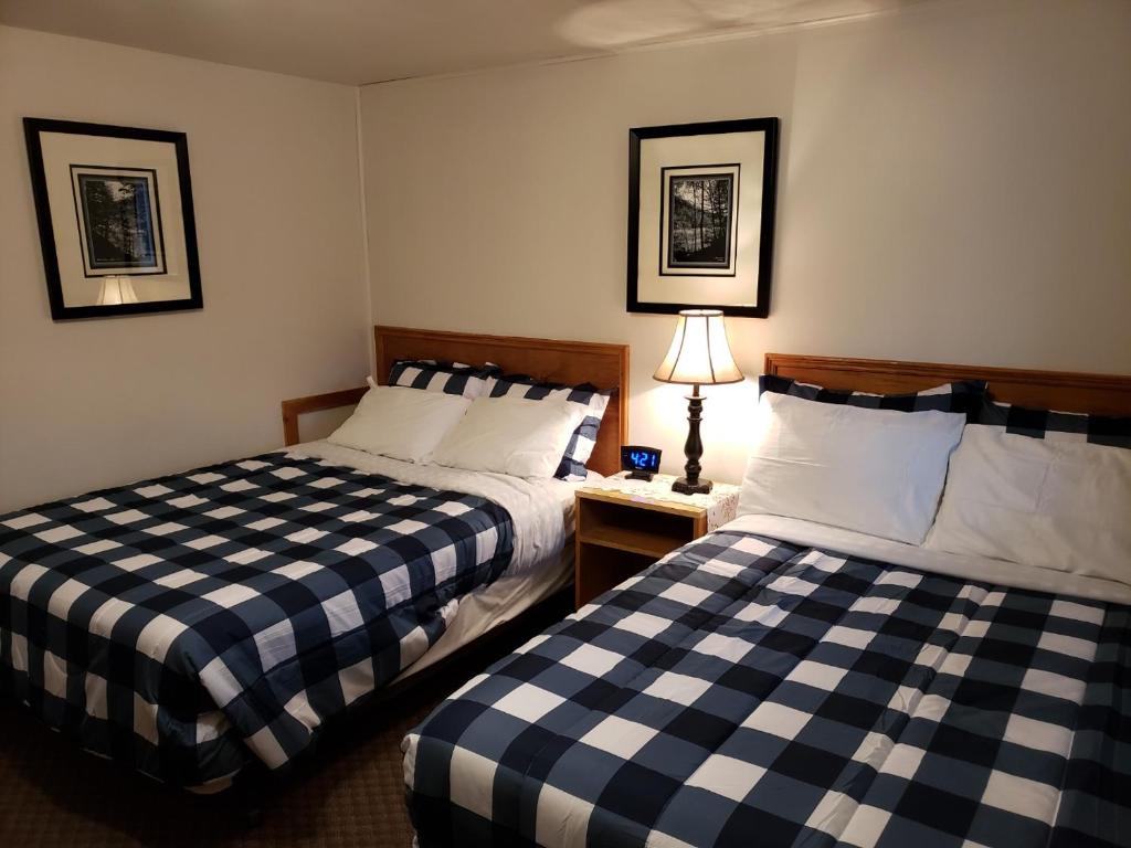 Postel nebo postele na pokoji v ubytování Scoodic Motel