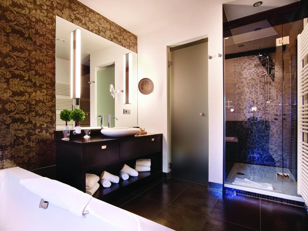 Van Der Valk Sélys Liège Hotel & Spa - Queen Suite