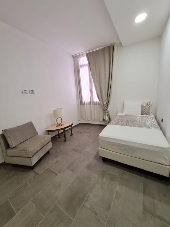 Venice Apartment with Private Courtyard - 10