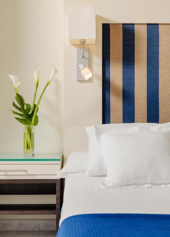 H10 Las Palmeras - Triple Room (3 Adults)