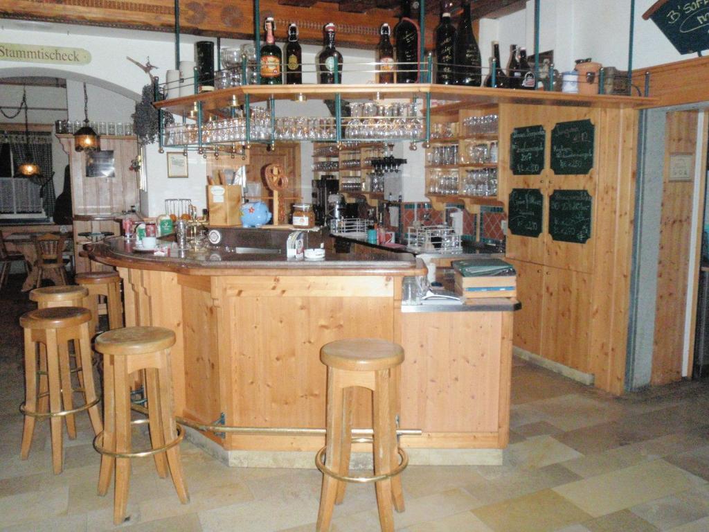 Lounge nebo bar v ubytování Hotel-Restaurant Moser Pöchlarn