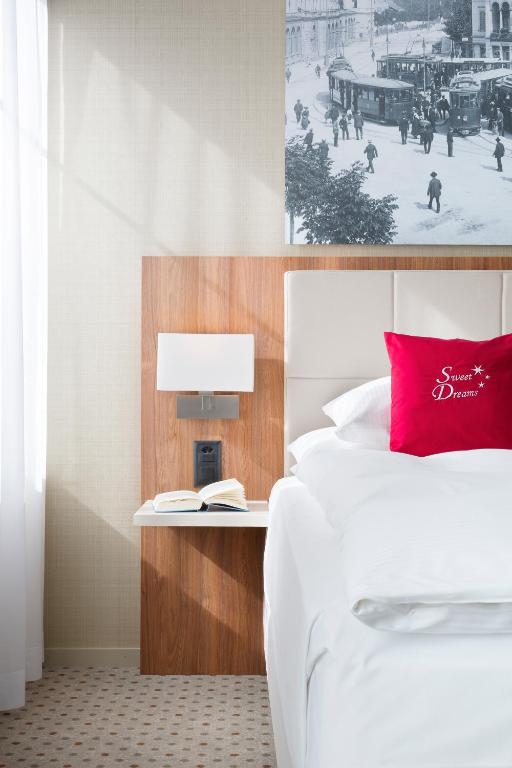 
Single Room with Garden View
