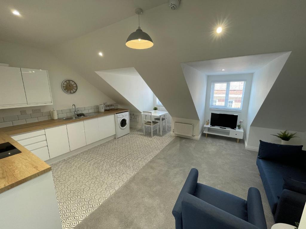 Apartment 4 at 12 Story St, Hull (updated prices 2024)