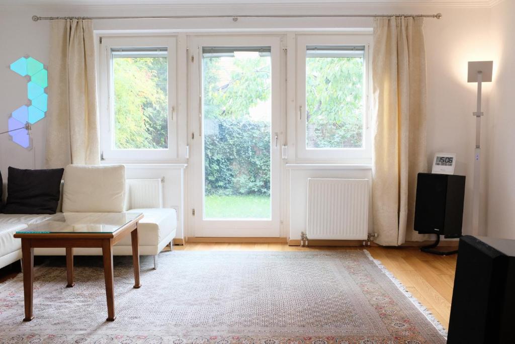 Town House near Metro & Vienna City Center - Maison De Vacances