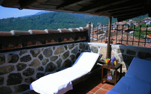 Nespecifikovaný výhled na hory nebo výhled na hory při pohledu z hotelu