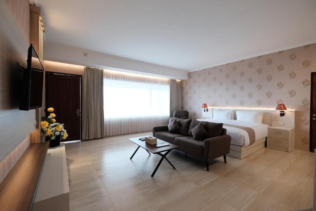 Bukit Indah Doda Hotel & Resorts - Deluxe King Room