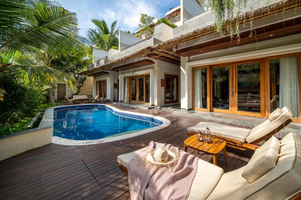 Bazén v ubytování Harsono Boutique Resort Bali nebo v jeho okolí