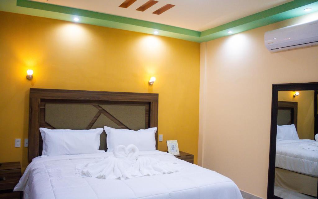APARTAMENTOS MICHAEL - Two-Bedroom Apartment