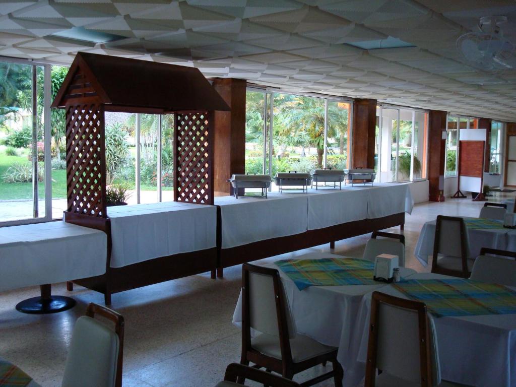 Restaurace v ubytování Hotel Playa Azul
