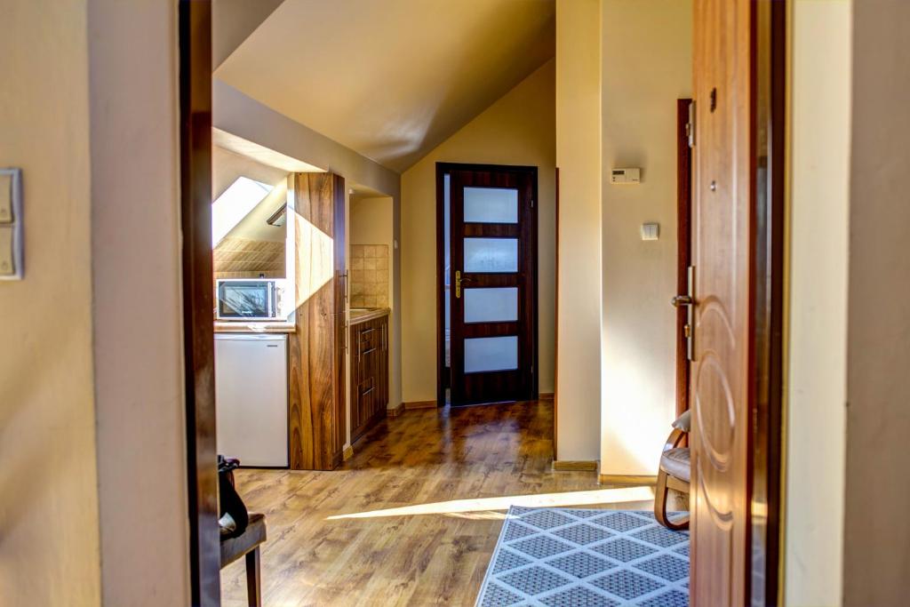 Fotografia z galérie ubytovania Krynica Apartamenty Apartament w Centrum z dwoma sypialniami 20 v Krynici-Zdrój