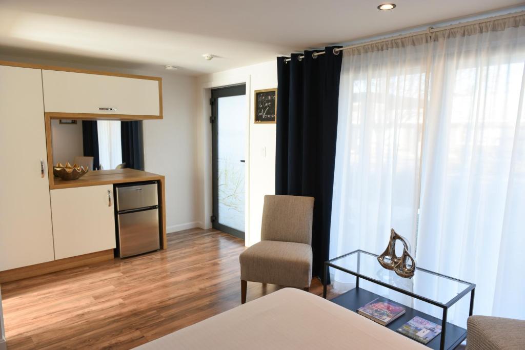 Kuchyň nebo kuchyňský kout v ubytování Cape Cod Veranda