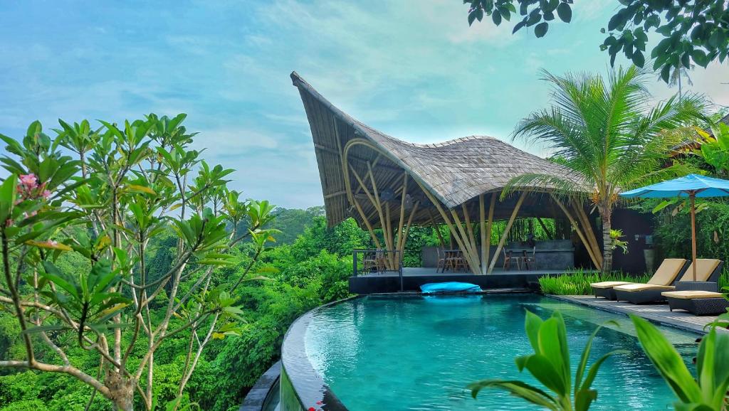 Bazén v ubytování Kadewa Retreat Ubud - Adults Only nebo v jeho okolí