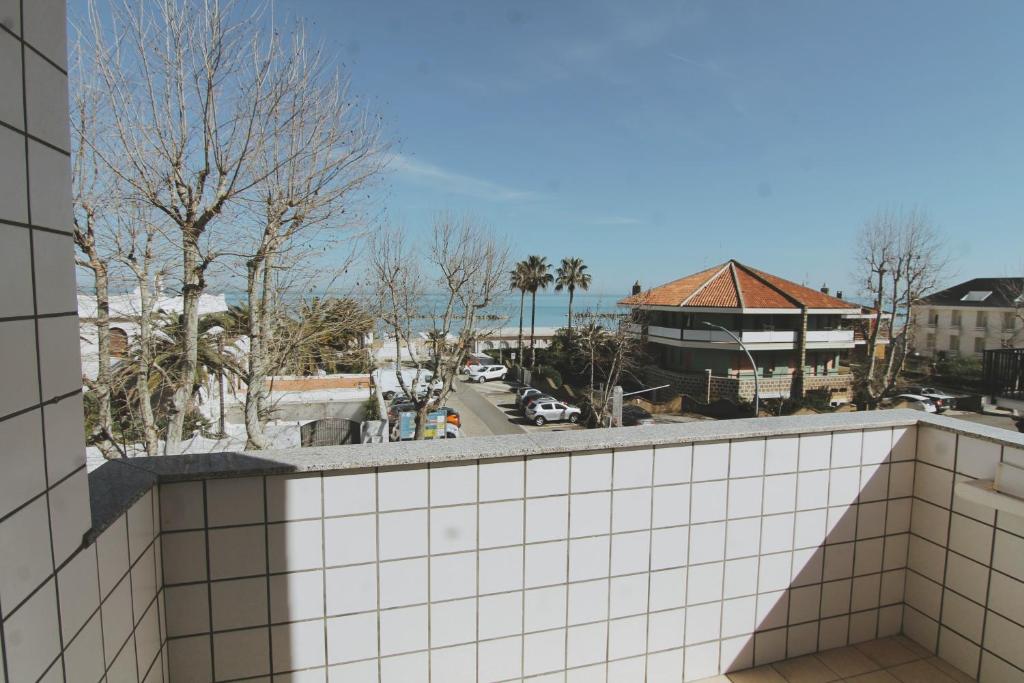 widok na miasto z budynku w obiekcie Hotel San Marco w mieście Francavilla al Mare