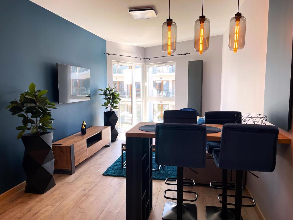 Posezení v ubytování APARTAMENT ELEGANCE BLUE w Let's Sea Basen&SPA