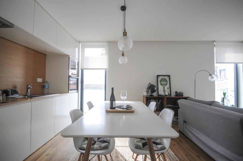 Fotografie z fotogalerie ubytování Aljube Residences II - Apartamento novo centro PDL v destinaci Ponta Delgada