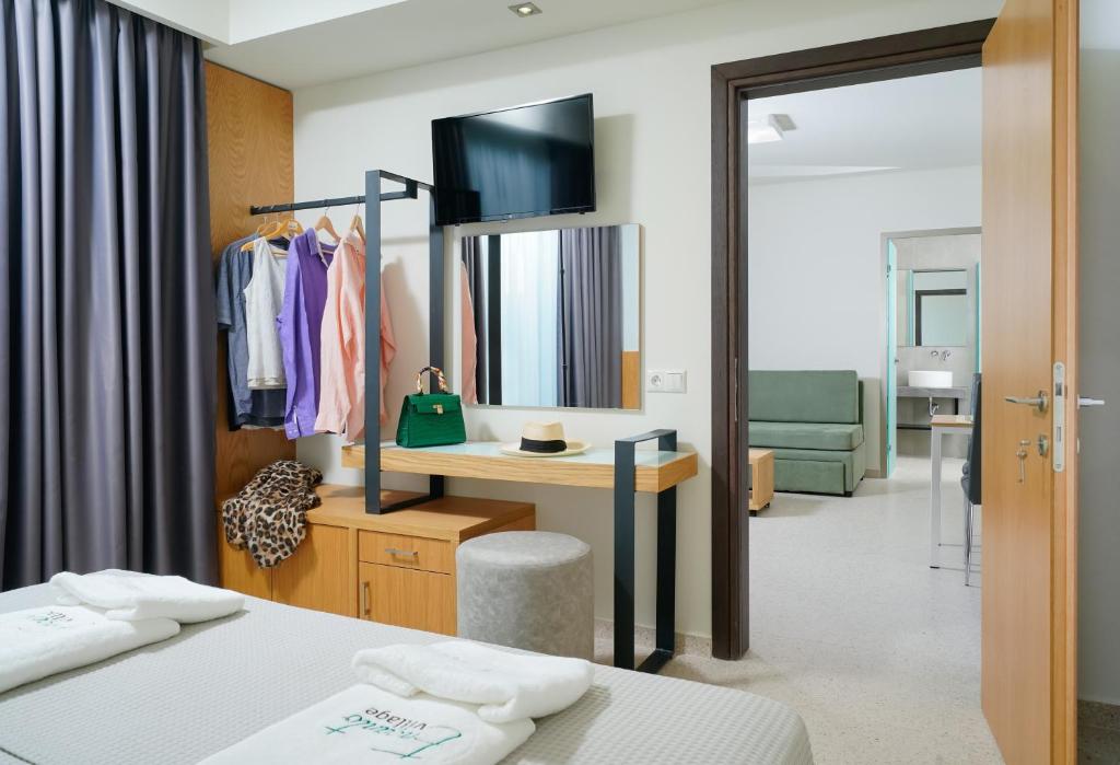 Encanto Village -Apartments - 15