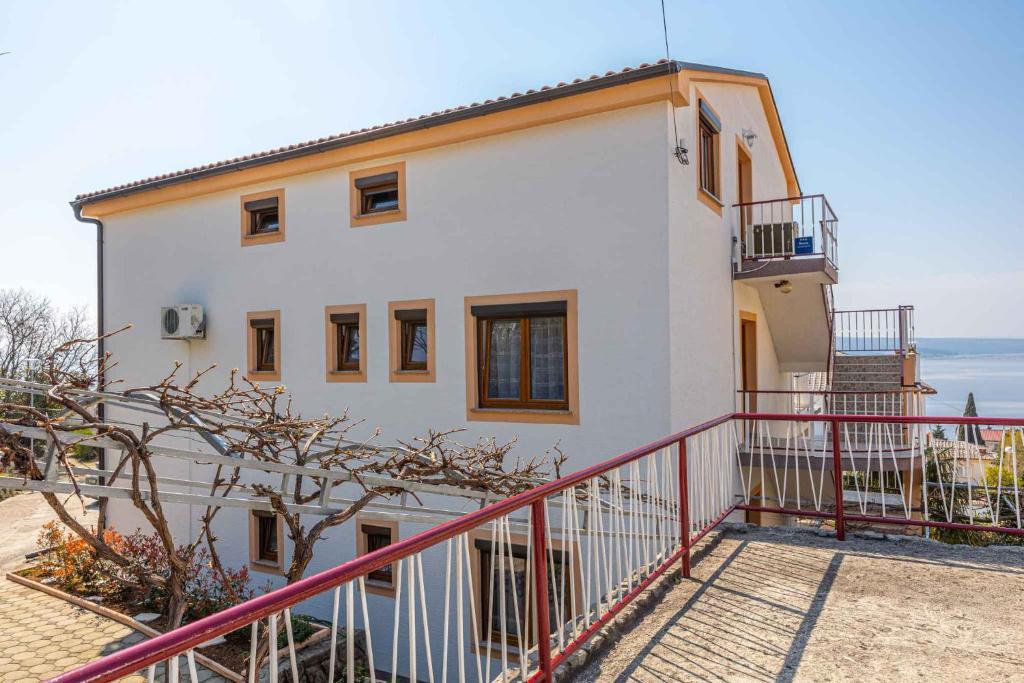 Fotografie z fotogalerie ubytování Apartments in Dramalj 41533 v destinaci Dramalj