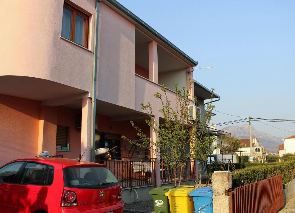 Budova, v ktorej sa apartmán nachádza