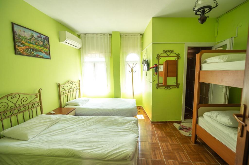 Anz Guest House Pansiyon - Chambre Quadruple Confort