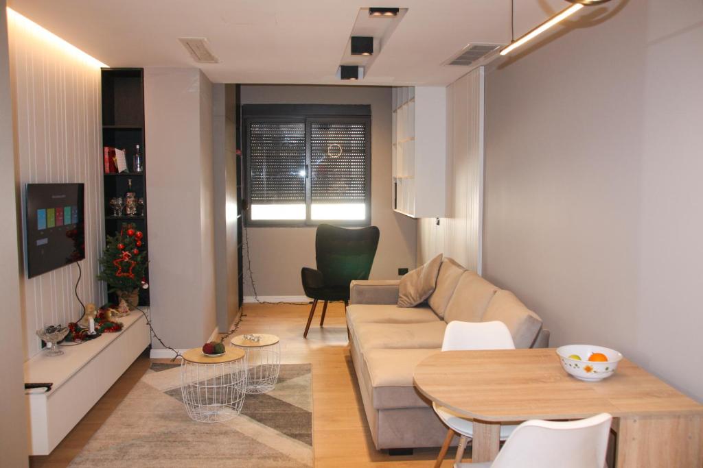 Roza's Apartment Tirana Center - Imazhi 9