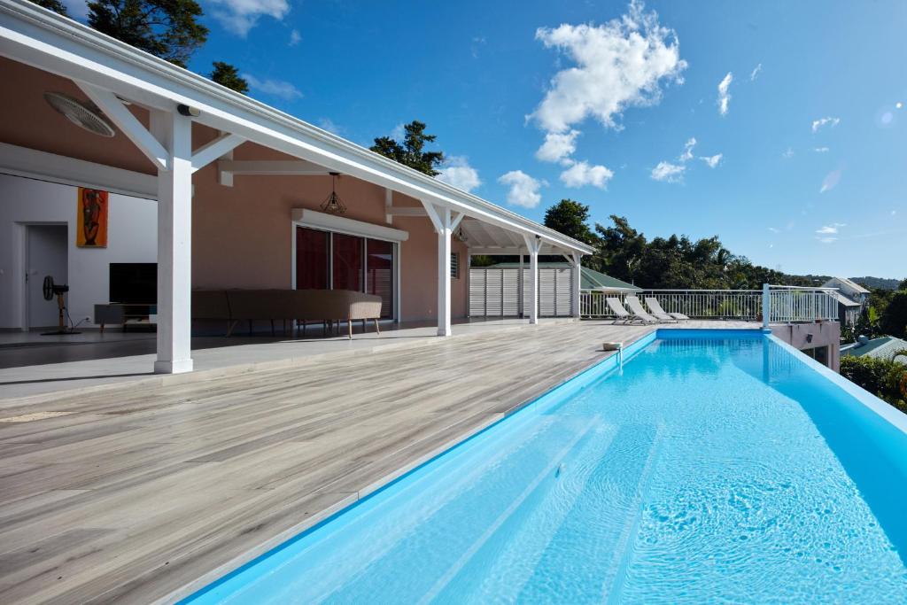 Piscina a Villa Colibri o a prop