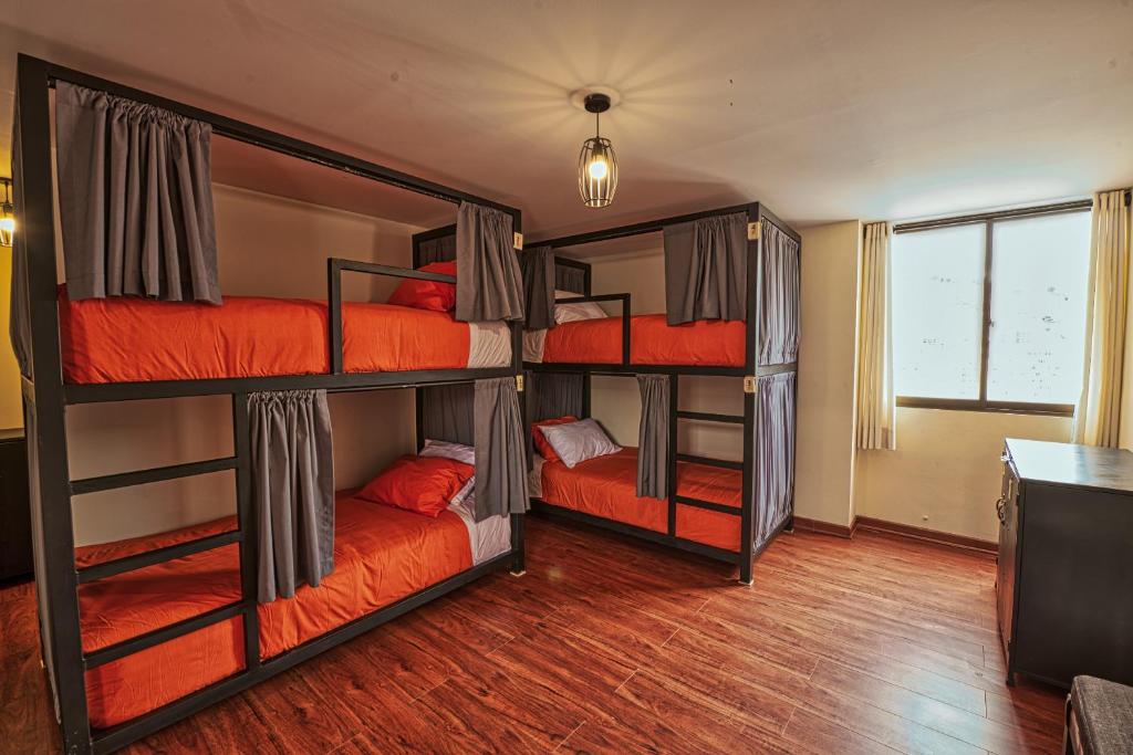 ISKAY BOUTIQUE HOSTEL - Lit Superposé Dans Une Salle De Dortoir Féminine