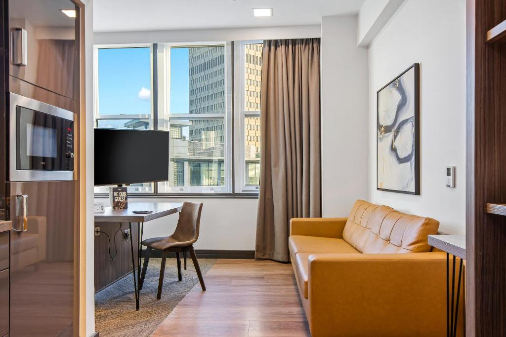 Roomzzz Manchester Victoria - Resim 28