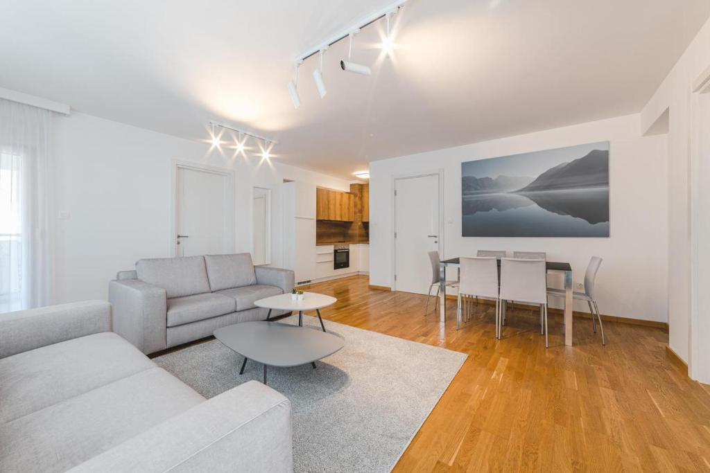 Fontana Residence Budva - 13