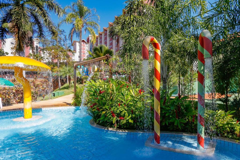 A piscina localizada em HotSprings OFICIAL B3 Hotéis ou nos arredores