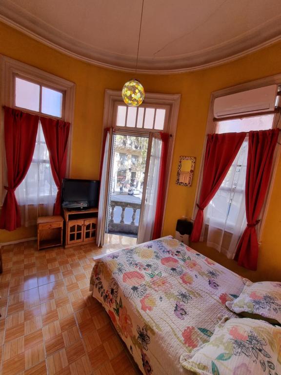 A bed or beds in a room at Hostel Estoril