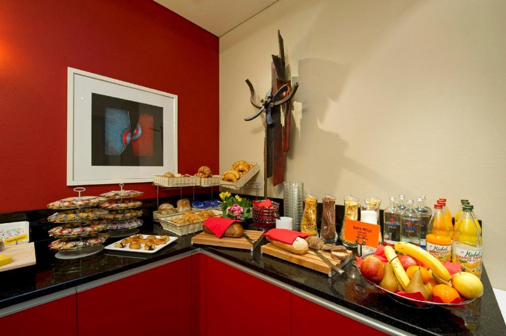 Menjar a l'hotel o a prop