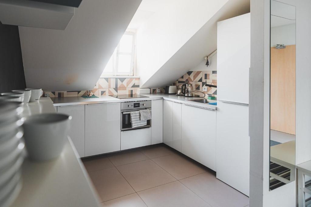 Veleslavin Apartments - Apartment With Terrace