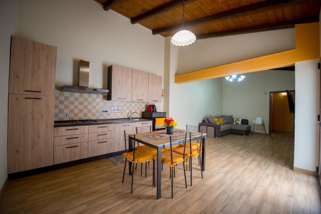 Kuchnia lub aneks kuchenny w obiekcie Casa delle Cicale