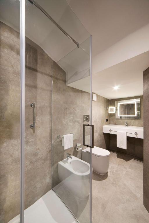 Koupelna v ubytování Radisson Blu GHR Rome