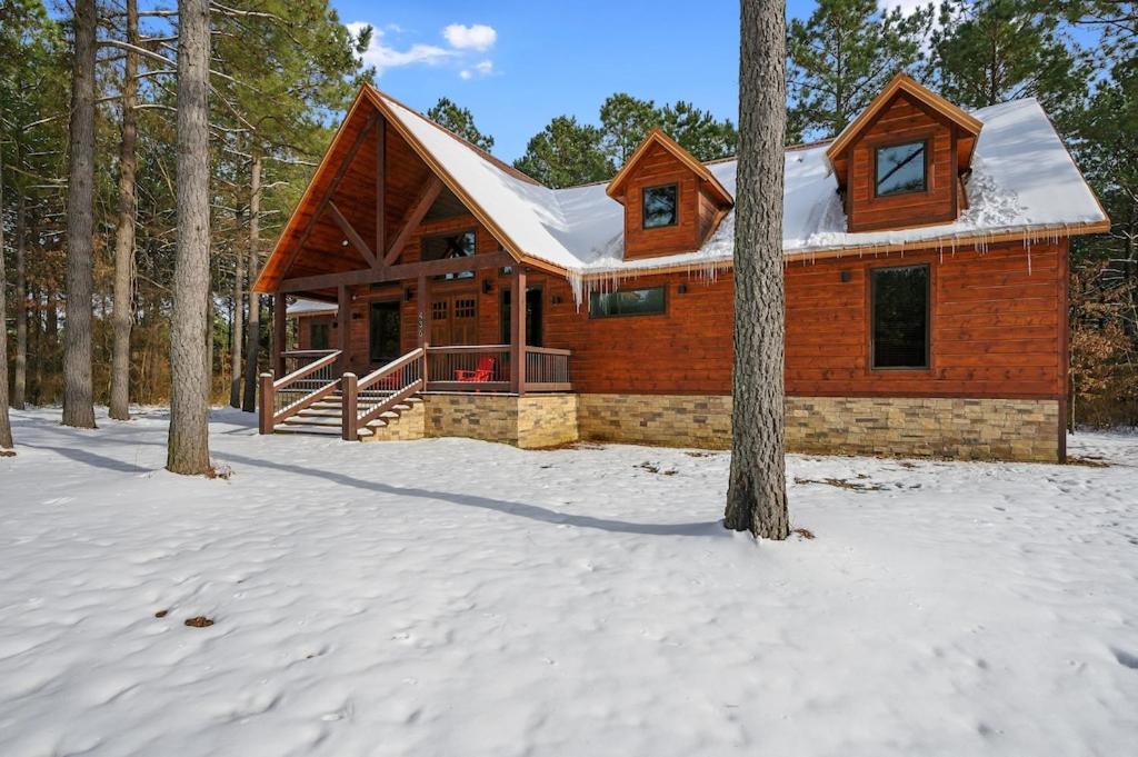 Came Here to Forget Cabin v zimě