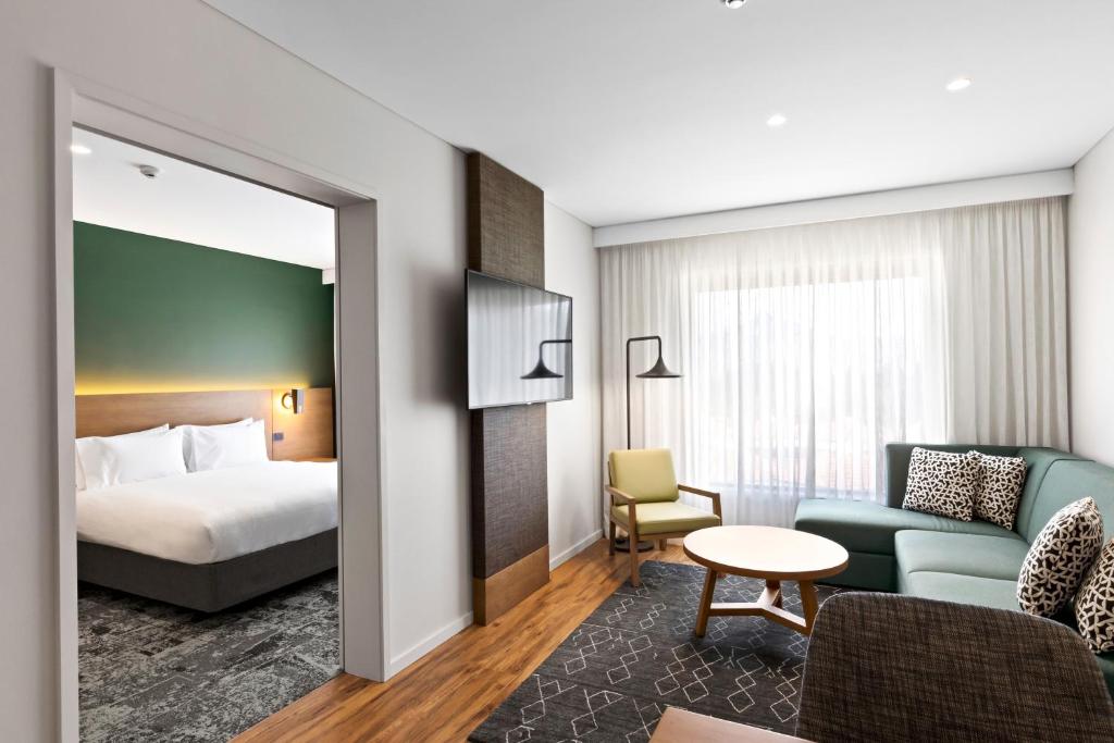 Holiday Inn Express & Suites Queenstown by IHG - Resim 39