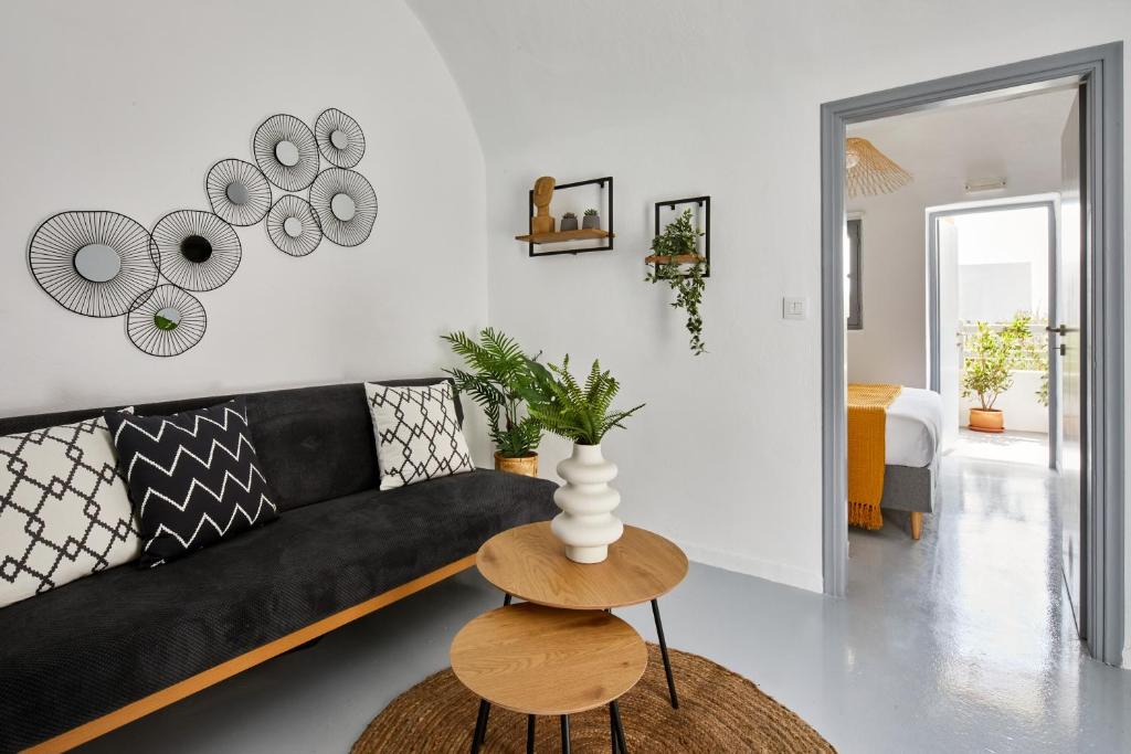 Lamina Guest House Perissa Santorini photo 2