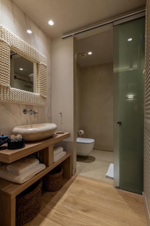 Koupelna v ubytování Oniro Suites