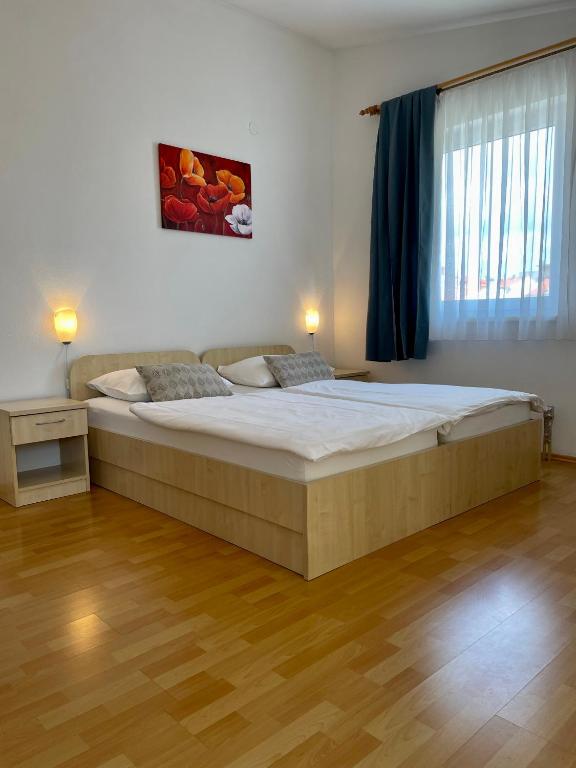 Rooms and Apartments Ana - 7