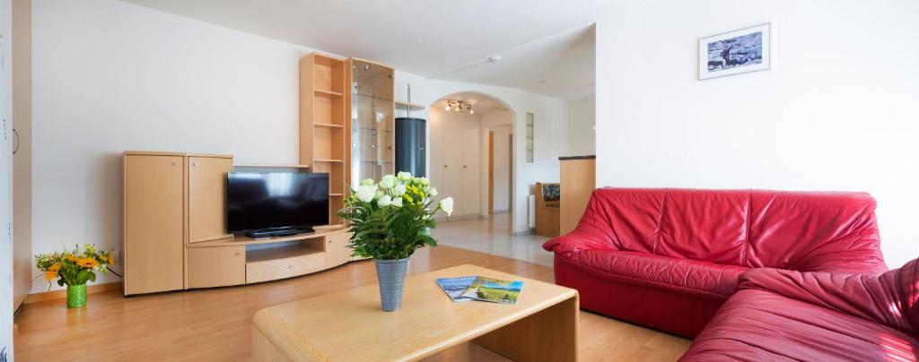 TV a/nebo společenská místnost v ubytování Hotel Sörenberg