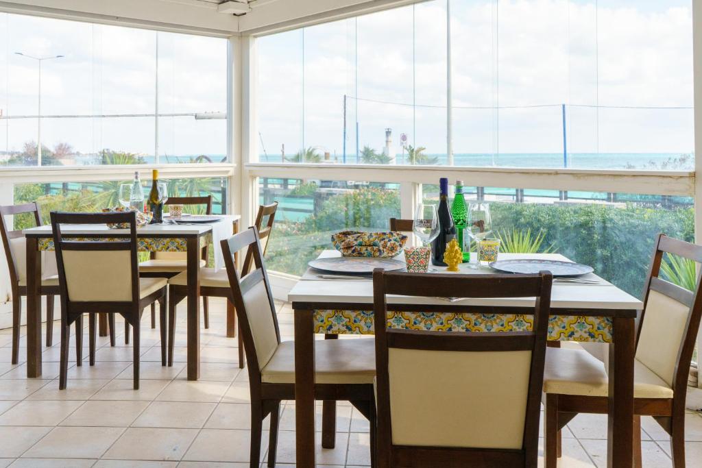 Ресторан / где поесть в Hotel Jonio