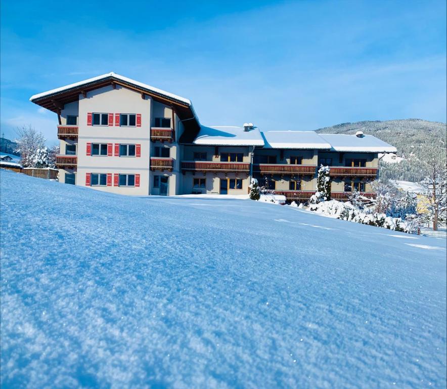 Nespecifikovaný výhled na hory nebo výhled na hory při pohledu z apartmánu