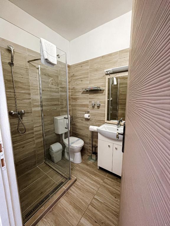Kúpeľňa v ubytovaní Öreg-tó Hotel és Rendezvénytér