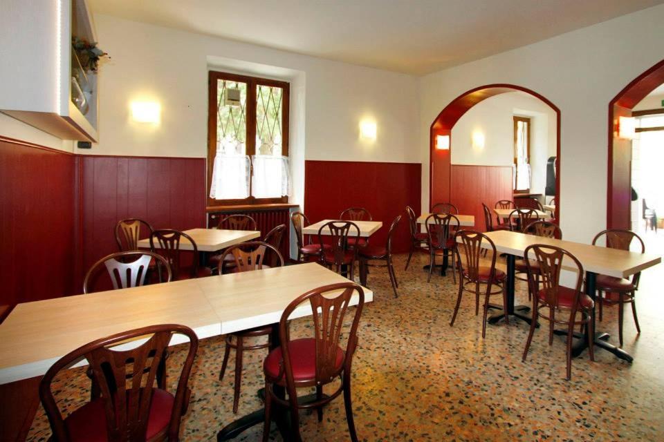 Restaurace v ubytování Albergo Maccagno